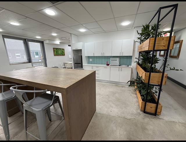 19.40M² OFFICE TO LET IN ROSEBANK